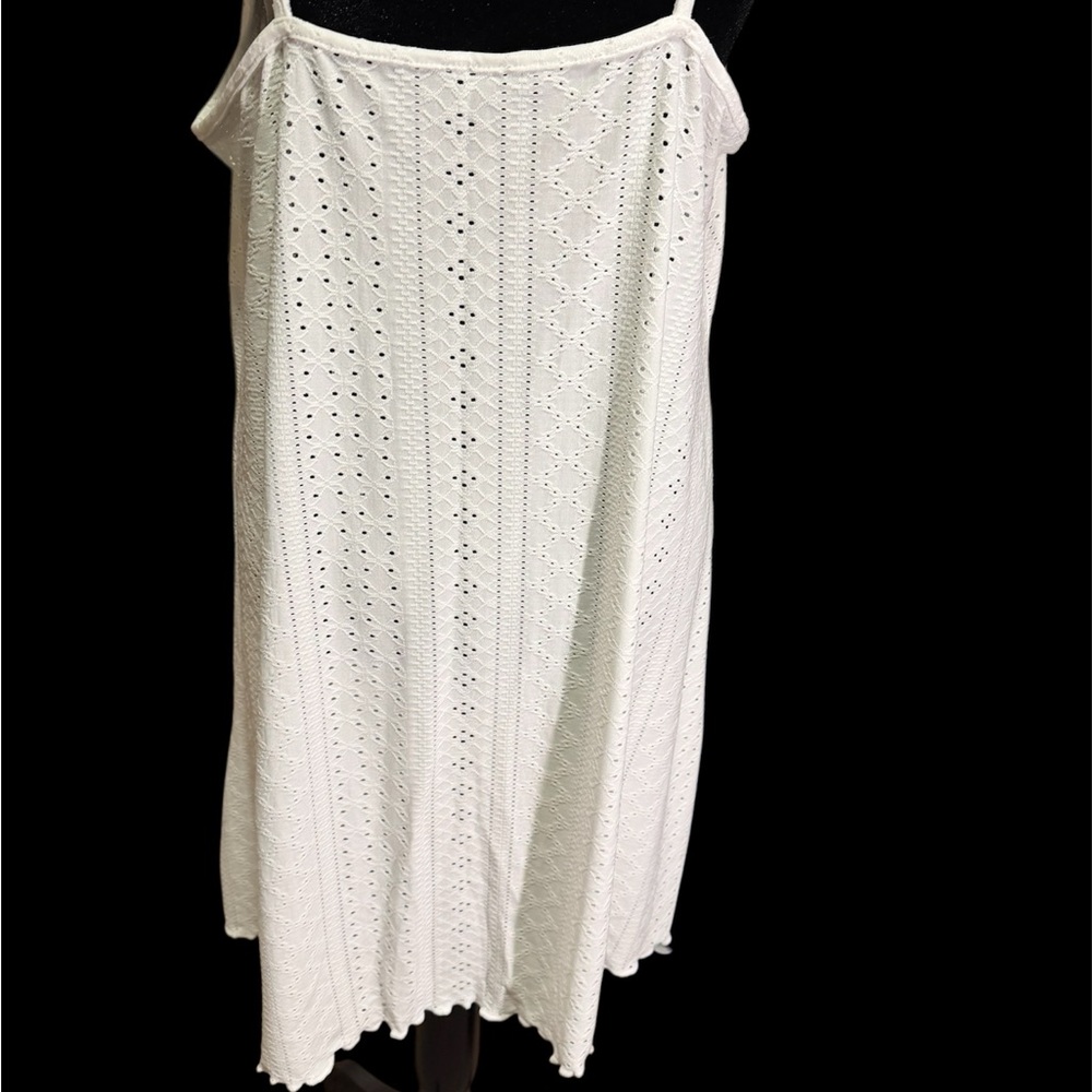 White Eyelet Nightdress or Sundress - Picture 2 of 2